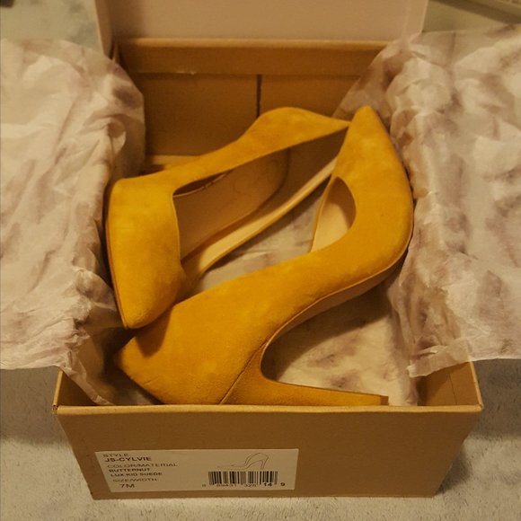 Jessica Simpson Cylvie Women's Size 7 Butternut Stiletto Pumps - Picture 1 of 3